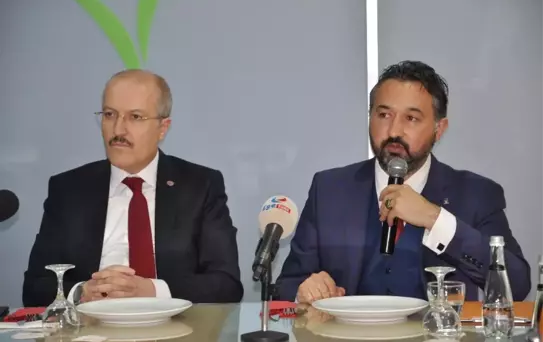 AK Parti Altıeylül İlçe Yönetimi Tanıtıldı