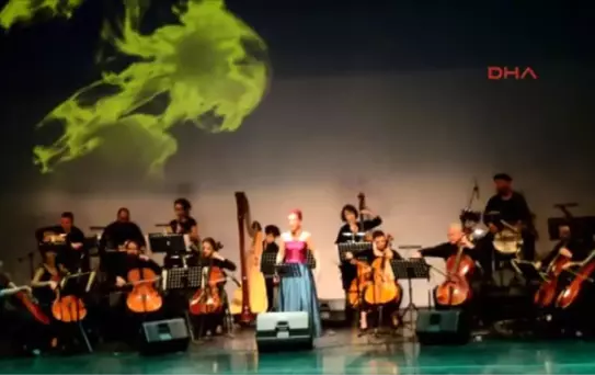 Şarkılı, Türkülü, Danslı 'Kış Rüyası'