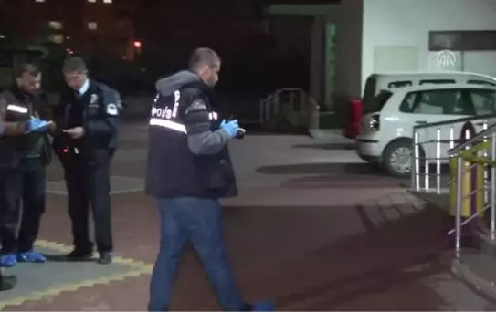 Güncelleme - 2 Evinin Önünde Bıçaklı Saldırıya Uğrayan Kişi Öldü