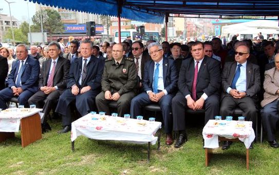 Köprü Faciasının 5'inci Yılında Karanfilli Anma