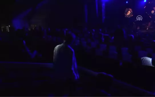 12. Jazzablanca Müzik Festivali'nde Ingiliz Şarkıcı Murray Head Sahne Aldı