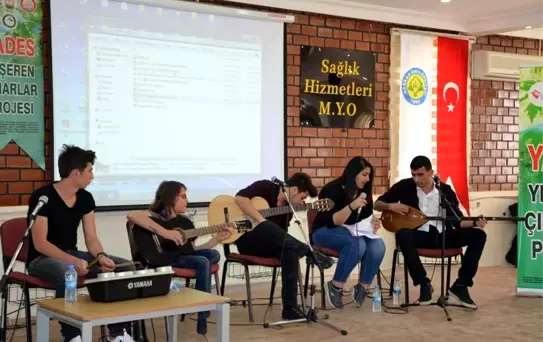 Engelli Müzik Grubundan Üniversite Öğrencilerine Konser