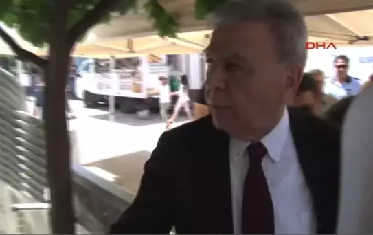 Izmir Buca'da En Acı Anneler Günü; Kaza Kurbanları Toprağa Veriliyor