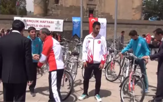 Yurt Genelinde 19 Mayıs Kutlamaları