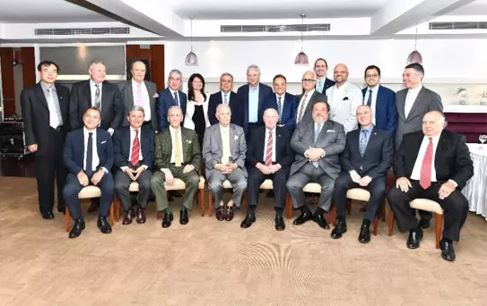 Konsoloslar İzmir'i Konuştu