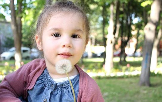Ünlüler, Ece'nin Yürüyebilmesi İçin Seferber Oldu