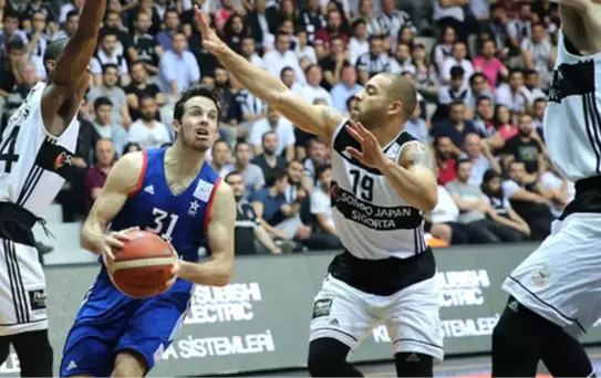 Beşiktaş Sompo Japan - Anadolu Efes: 74-72