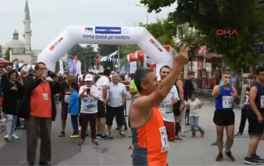 Edirne Dostluk Maratonunda Yunan Sınırını Vizesiz Geçtiler