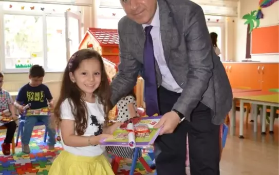 Niksar'da Öğrenciler Karne Heyecanı Yaşadı