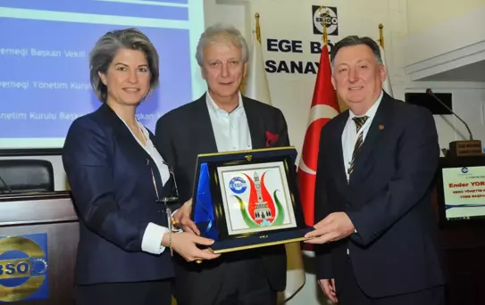 Endüstri 4.0 süreci mutlak surette 'eğitim ve insan' odaklı yönetilmeli