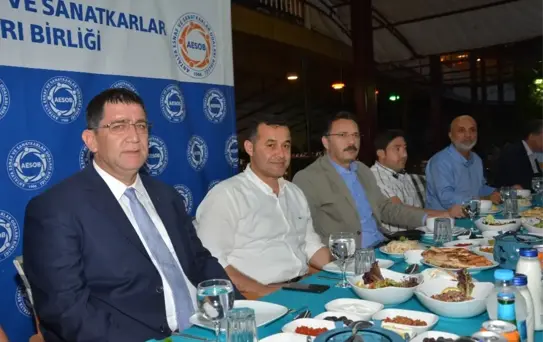 Esnaf ve Protokol, Aesob Sofrasında