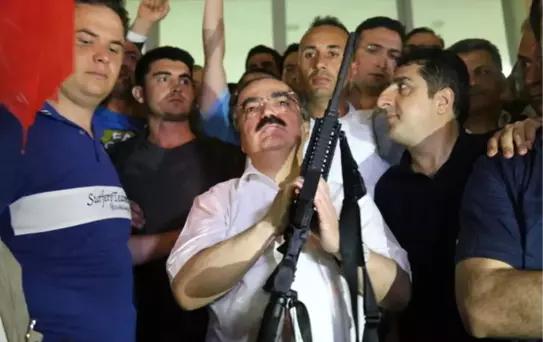 Valiler Kararnamesi Yayımlandı: 41 İlin Valisi Değişti, 19 Vali Merkeze Çekildi