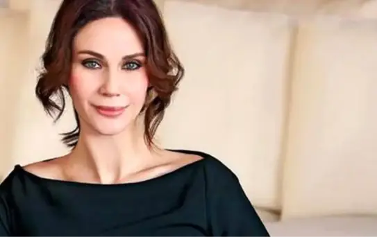 Demet Şener'in Kaybettiği Babasına Söylediği Sözleri Yaşadığı Aşk Acısını Ortaya Koydu