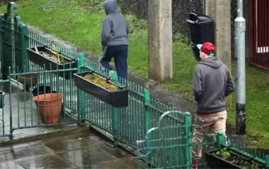 Yoksul Erkekler Bekar Kalıyor'