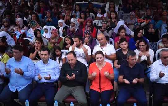 Antalya 3 Dakikada 2 Kilo 250 Gram Bal Yedi