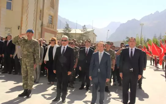 Hakkari ve İlçelerinde 30 Ağustos Zafer Bayramı Kutlamaları