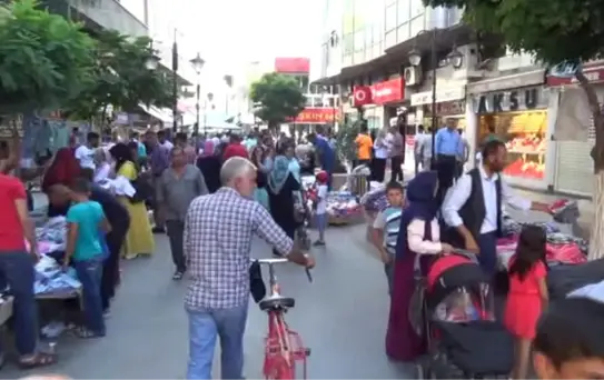 Iğdır'da Bayram Pazarı Kuruldu