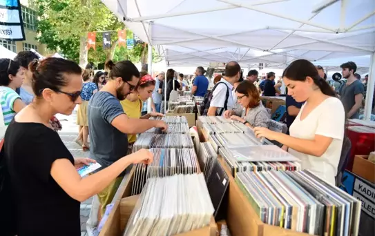 Plak Severler Bu Etkinlikte Bir Araya Geldi