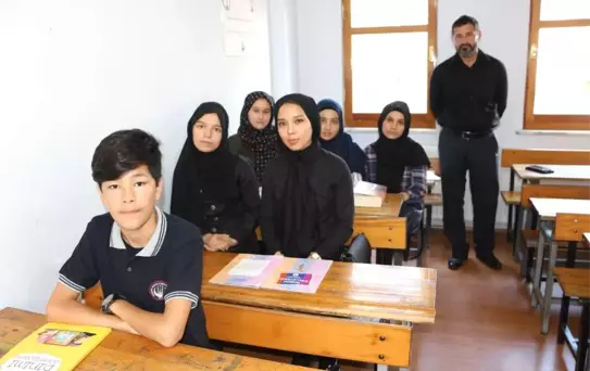 Afgan Sığınmacı Öğrenciler Teog Mağduru
