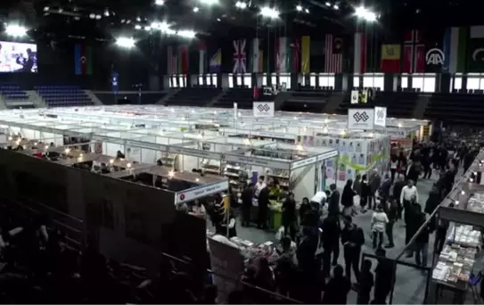 Bakü Kitap Fuarı'nda Türk Yayınevlerine İlgi