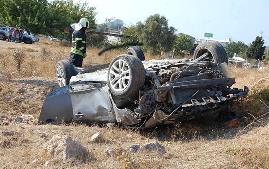 Takla Atan Otomobilde 6 Kişi Yaralandı