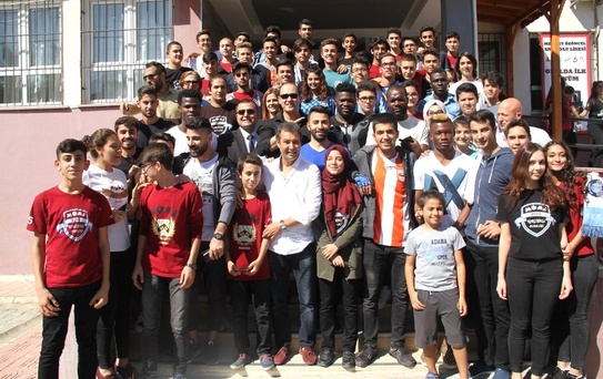 Adana Demirspor Öğrencilerle Bir Araya Geldi