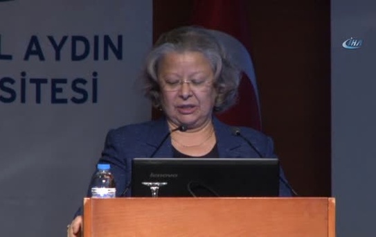 İnci Ertuğrul: 'Kadın Bedeni Basın ve Medyada Obje Olarak Kullanılıyor'