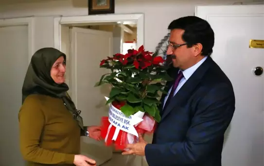 Emekli Öğretmene Çat Kapı