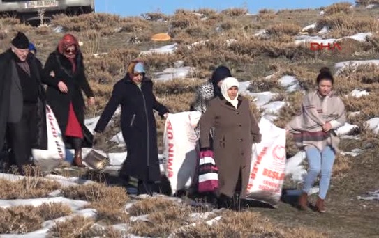 Erzurum 'Binbir Hatim' Anısına Doğaya 2001 Ekmek Bıraktılar