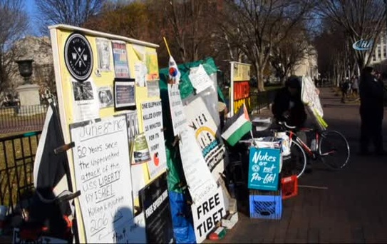 Beyaz Saray'ın Önünde 36 Yıldır Süren Protesto