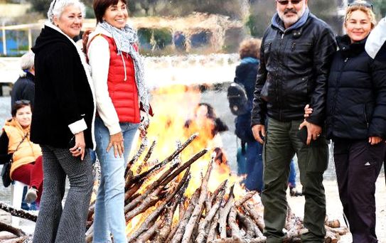 Bodrum'da Nar Dugan Ateşi Yakıldı