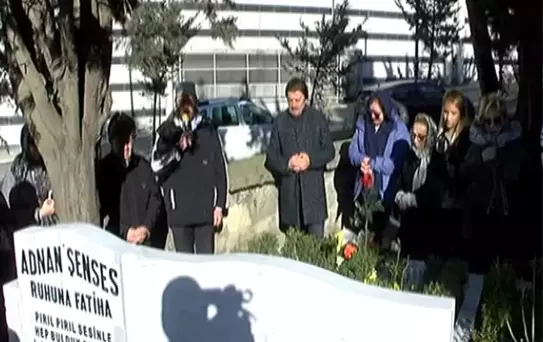 Adnan Şenses'in Kızından Sanat Camiasına Tepki