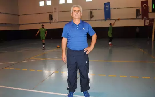 Eğirdir Elmaspor Antrenörü Ahmet Özkoçahmet Özkoç Görevinden Ayrıldı