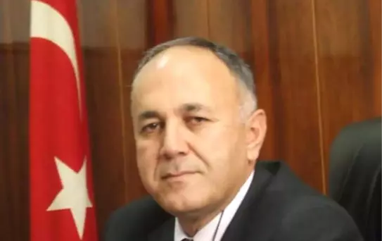 40 Yıllık İdareci, İdareciler Derneği'ne İsyan Etti