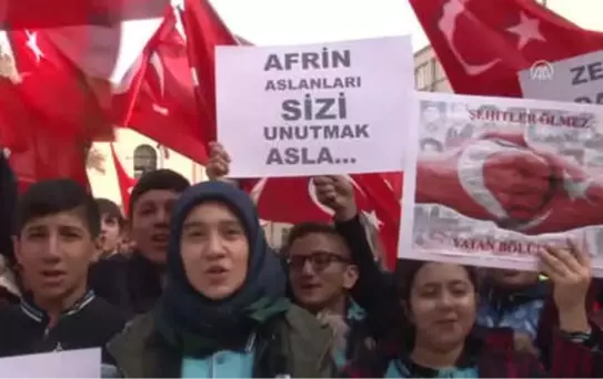 Afrin'deki Mehmetçik'e Öğrencilerden Moral Mektubu