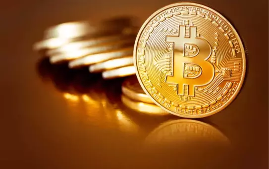 Bitcoin 10 Bin Doların Üzerinde Seyrediyor