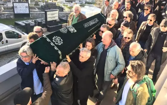 Oyuncu, Yönetmen ve Seslendirme Sanatçısı Nur Subaşı Son Yolculuğuna Uğurlandı