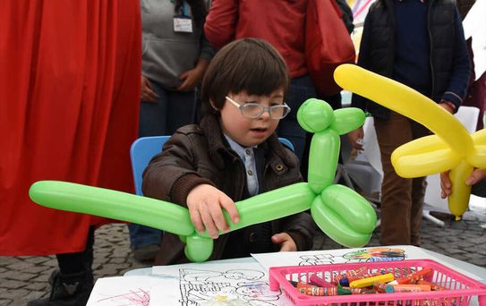 Down Sendromlu Çocuklar Kuğulu Park'ta Eğlendi