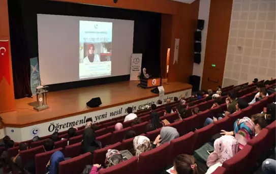 Uyanış ve Diriliş' Konulu Konferans Düzenlendi