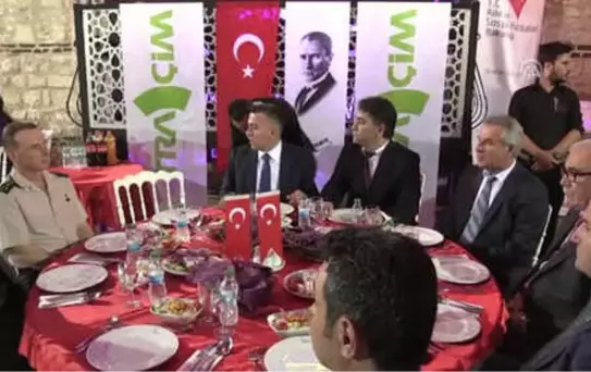 Koruyucu Aileler İftarda Buluştu