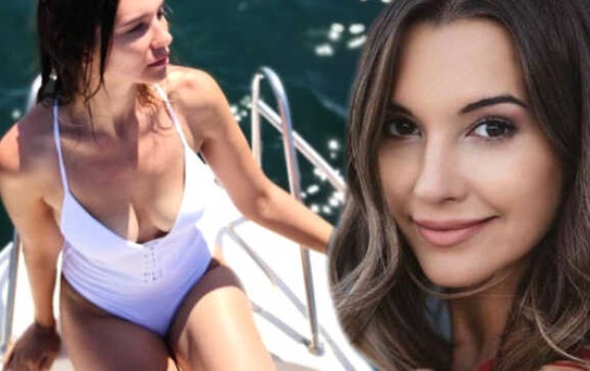 Leyla Lydia Tuğutlu'nun Bikinili Fotoğrafı 1 Saatte 55 Bin Beğeni Aldı