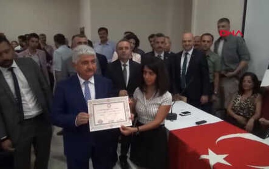 Hatay Hatay'da AK Parti'li Vekiller Mazbatalarını Aldı