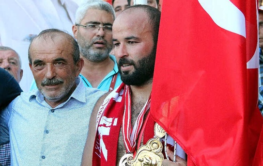 Orhan Okulu Altın Kemeri Taktı