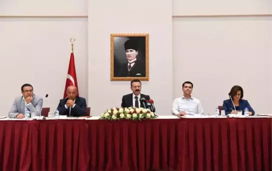Uyuşturucu ile Mücadele Çalışmalarını Değerlendiren Vali Aksoy Açıklaması