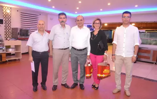 Evlendirme Memurları Dilovası'nda Bir Araya Geldi