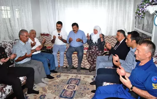 Ödemiş Protokolünden Şehit Ailelerine Ziyaret