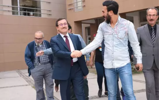 Güzel Sanatlar ve Tasarım Fakültesinden Çöp Toplama Etkinliği