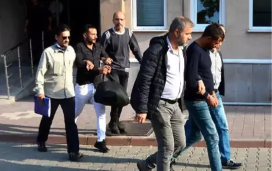 Banka Görevlisinin Dikkati Yaşlı Kadının 210 Bin Lirasını Kurtardı (2)