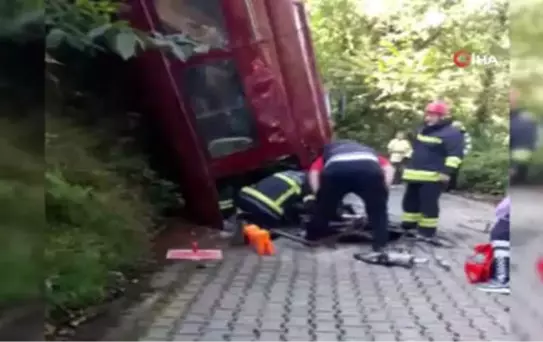 Rize'de Minibüs Takla Attı: 2 Yaralı