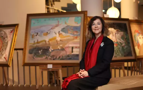 29 Ekim Resepsiyonunda Yunan Kıyafeti Giyen Türk Büyükelçi Sedef Yavuzalp Kimdir?